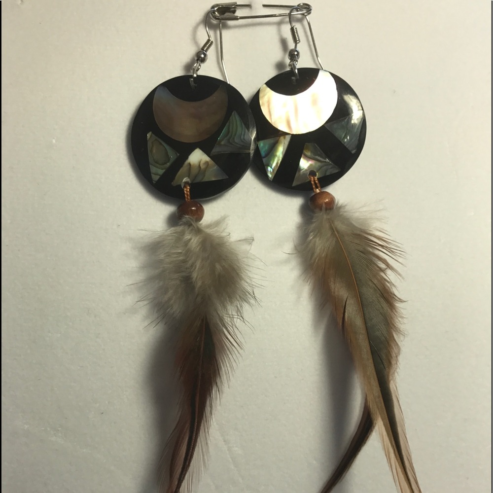 Abalone, mother-of-pearl and feathers earrings.